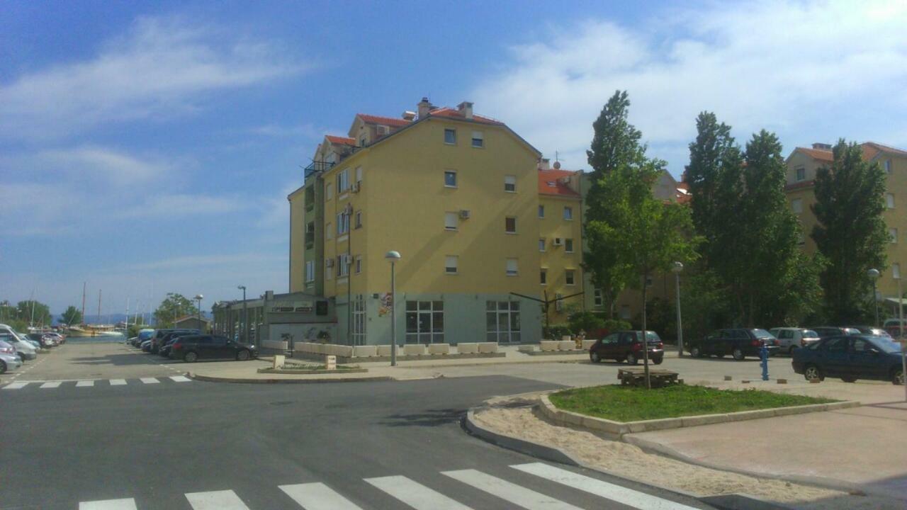Appartement Natali à Omiš Extérieur photo