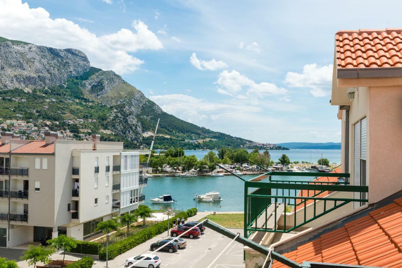 Appartement Natali à Omiš Extérieur photo